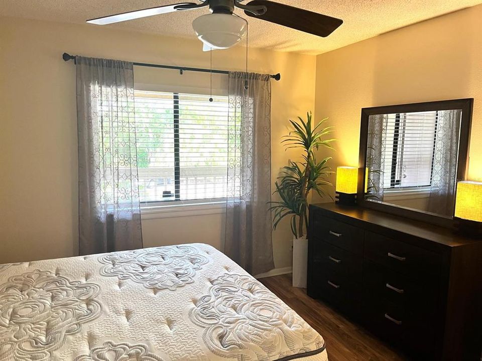 For Rent: $1,625 (1 beds, 1 baths, 800 Square Feet)