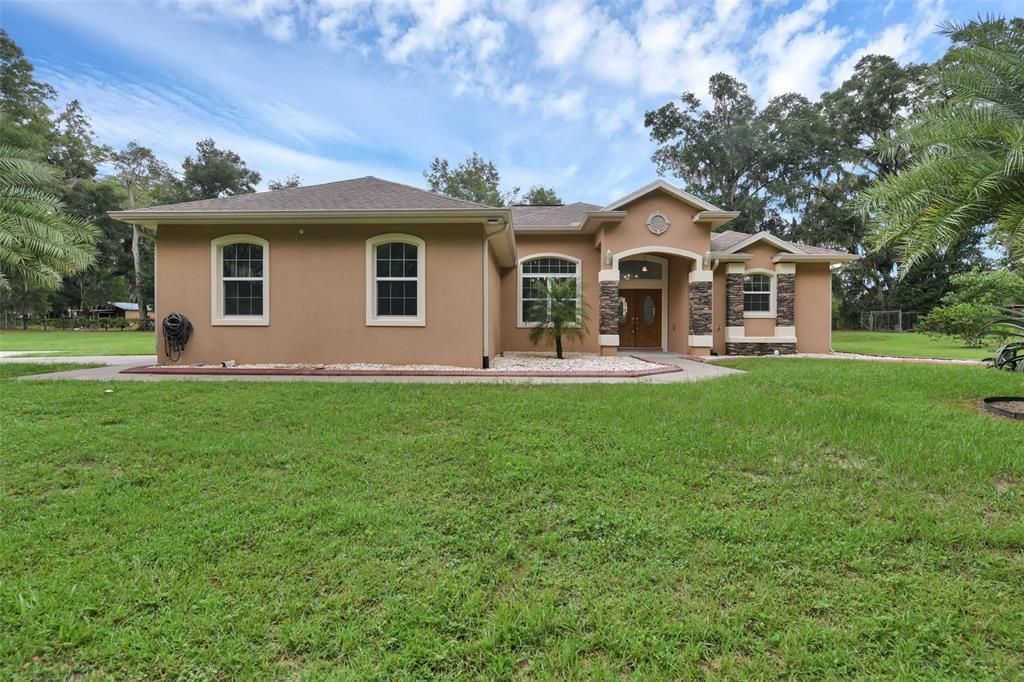 For Sale: $781,000 (4 beds, 2 baths, 2356 Square Feet)