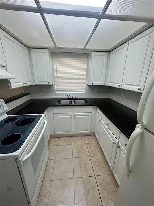 For Rent: $1,397 (2 beds, 1 baths, 936 Square Feet)