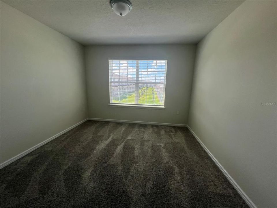 For Rent: $2,190 (3 beds, 2 baths, 1699 Square Feet)