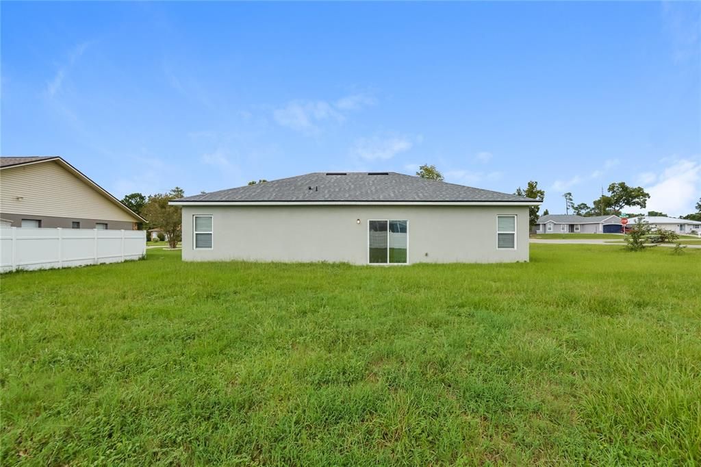 For Rent: $1,799 (4 beds, 2 baths, 1578 Square Feet)