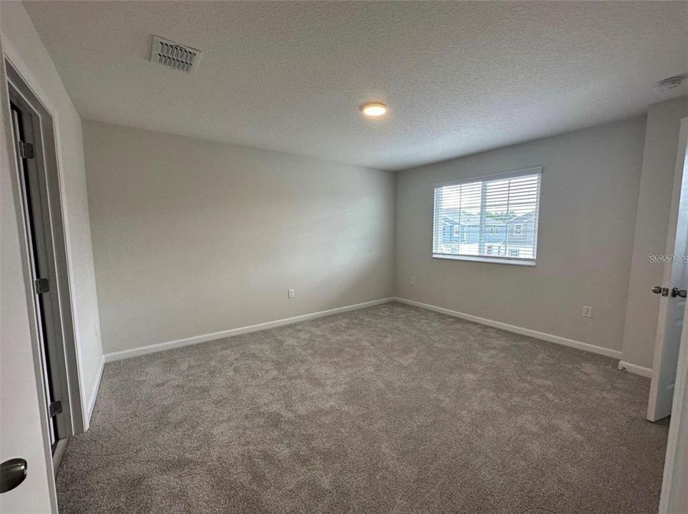 For Rent: $2,500 (3 beds, 2 baths, 1379 Square Feet)