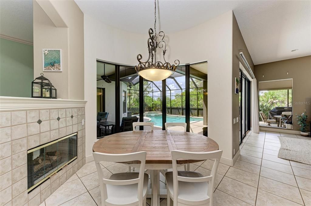 Kitchen Eating Area