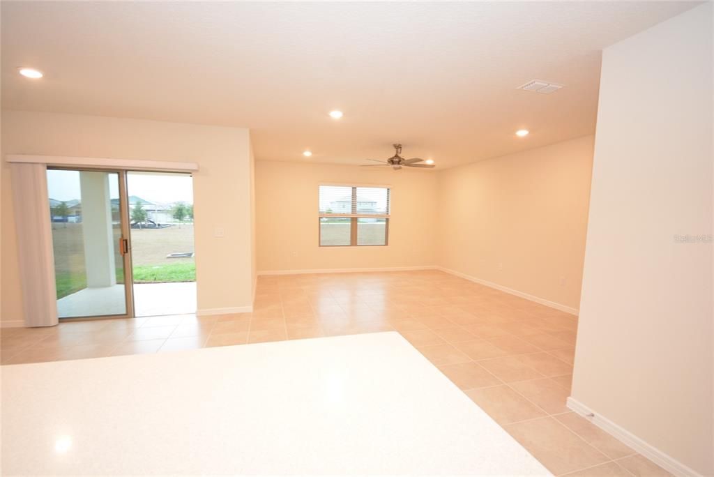 Active With Contract: $2,100 (4 beds, 2 baths, 1865 Square Feet)