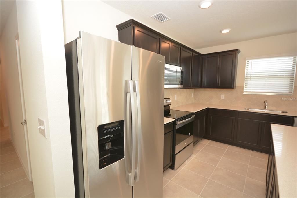 Active With Contract: $2,100 (4 beds, 2 baths, 1865 Square Feet)