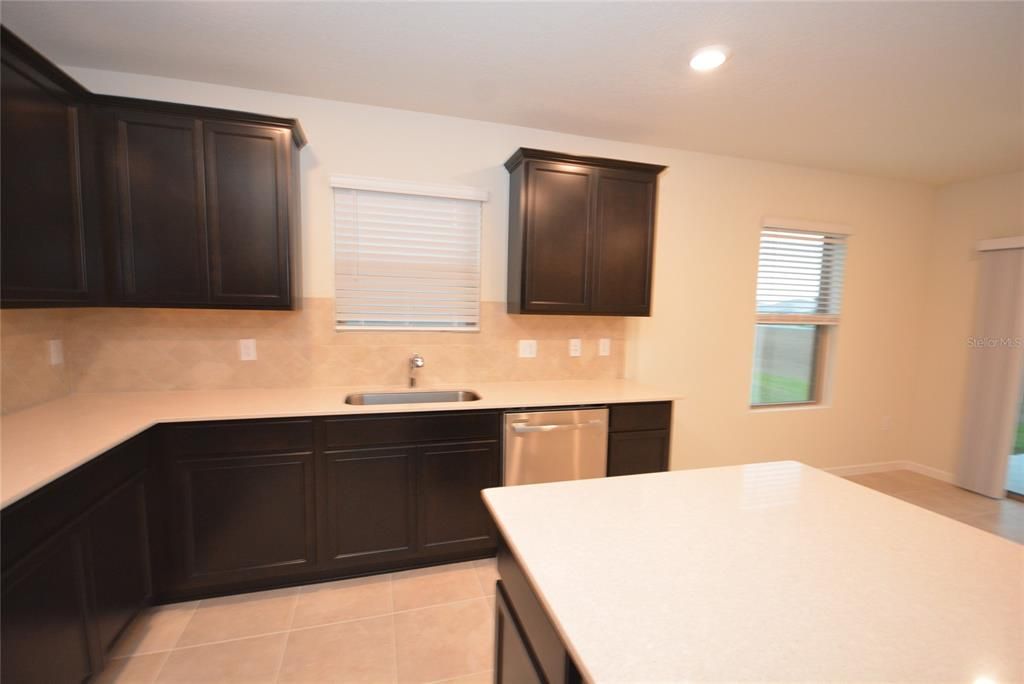 Active With Contract: $2,100 (4 beds, 2 baths, 1865 Square Feet)