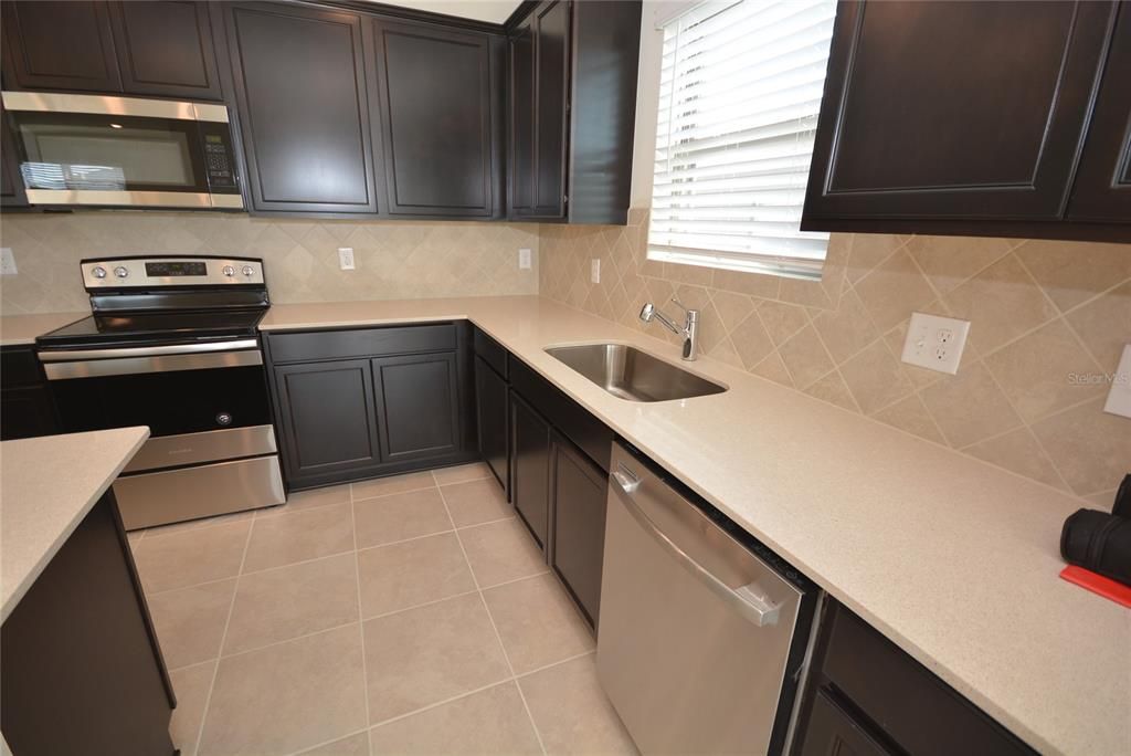 Active With Contract: $2,100 (4 beds, 2 baths, 1865 Square Feet)