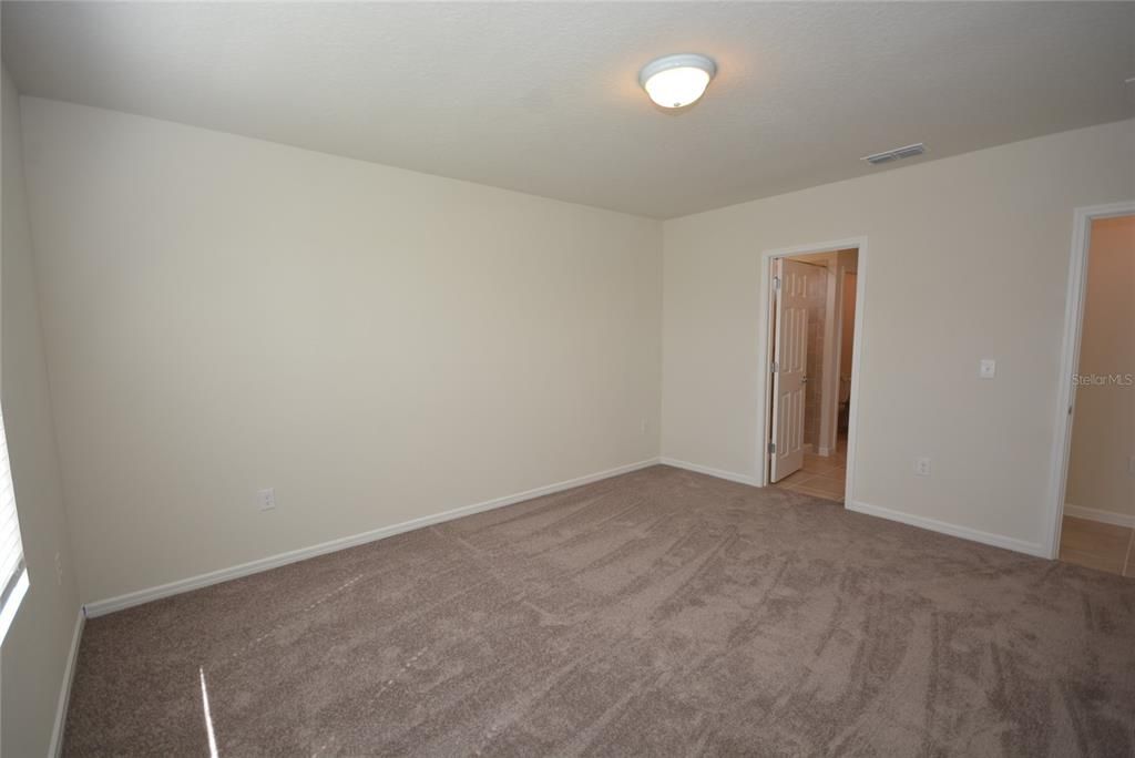 Active With Contract: $2,100 (4 beds, 2 baths, 1865 Square Feet)