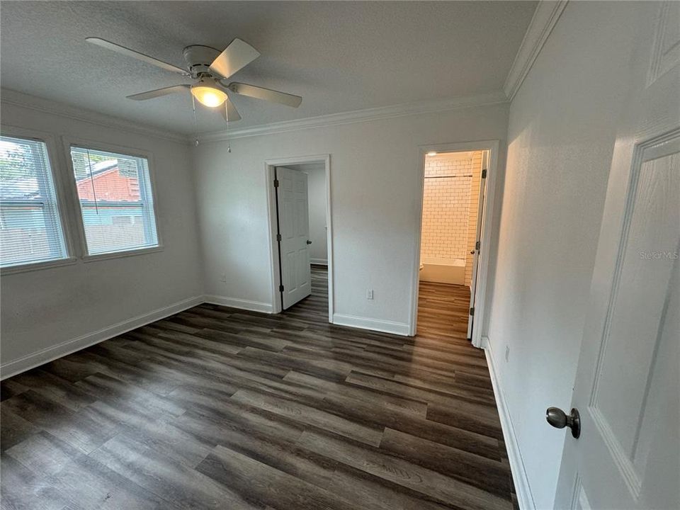 For Rent: $1,600 (1 beds, 1 baths, 672 Square Feet)