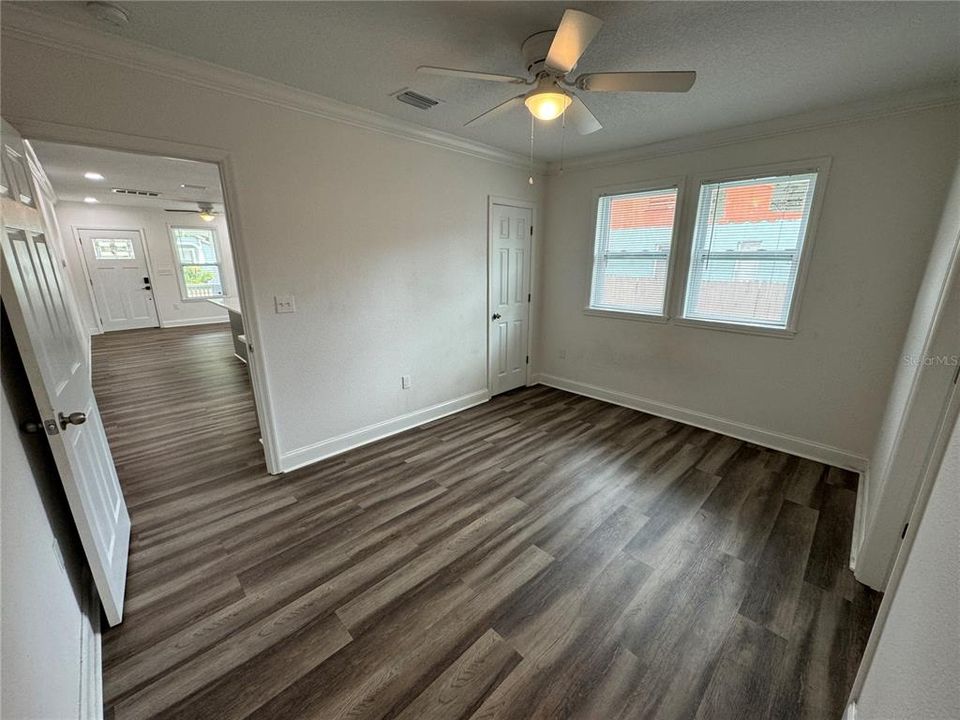 For Rent: $1,600 (1 beds, 1 baths, 672 Square Feet)