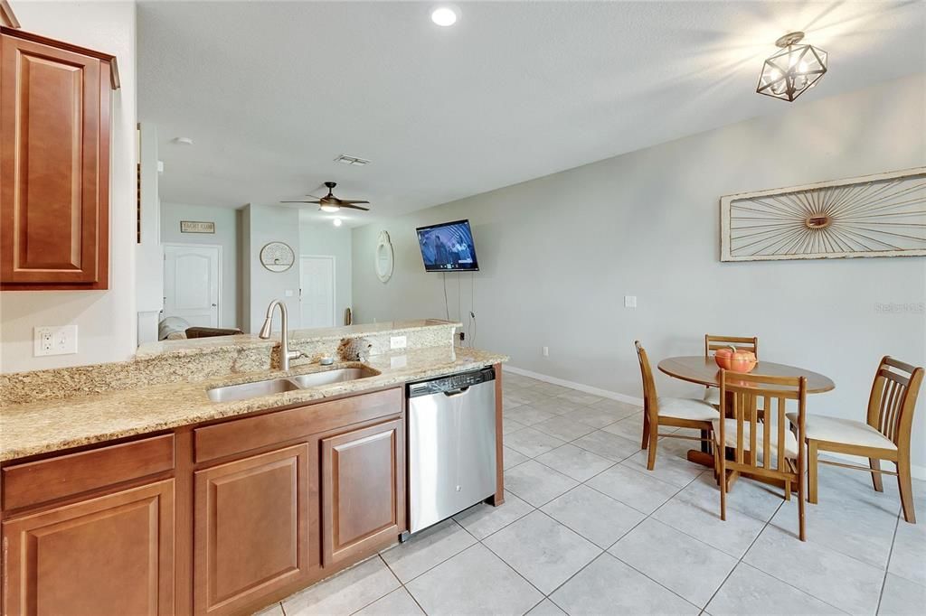 For Sale: $274,990 (3 beds, 2 baths, 1578 Square Feet)