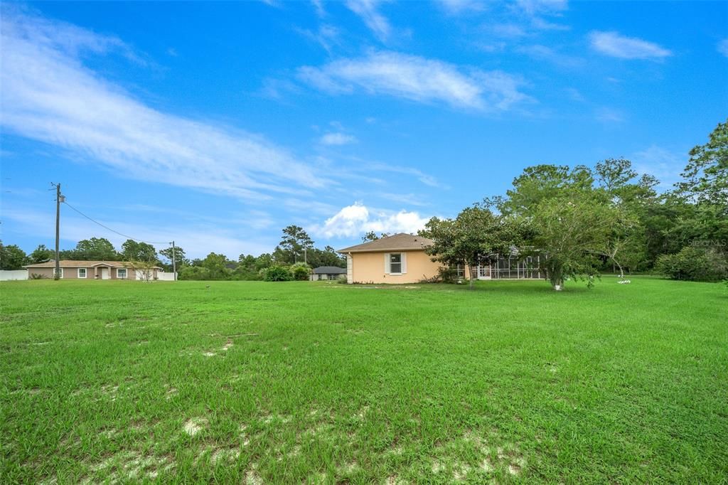 Active With Contract: $299,000 (3 beds, 2 baths, 1471 Square Feet)