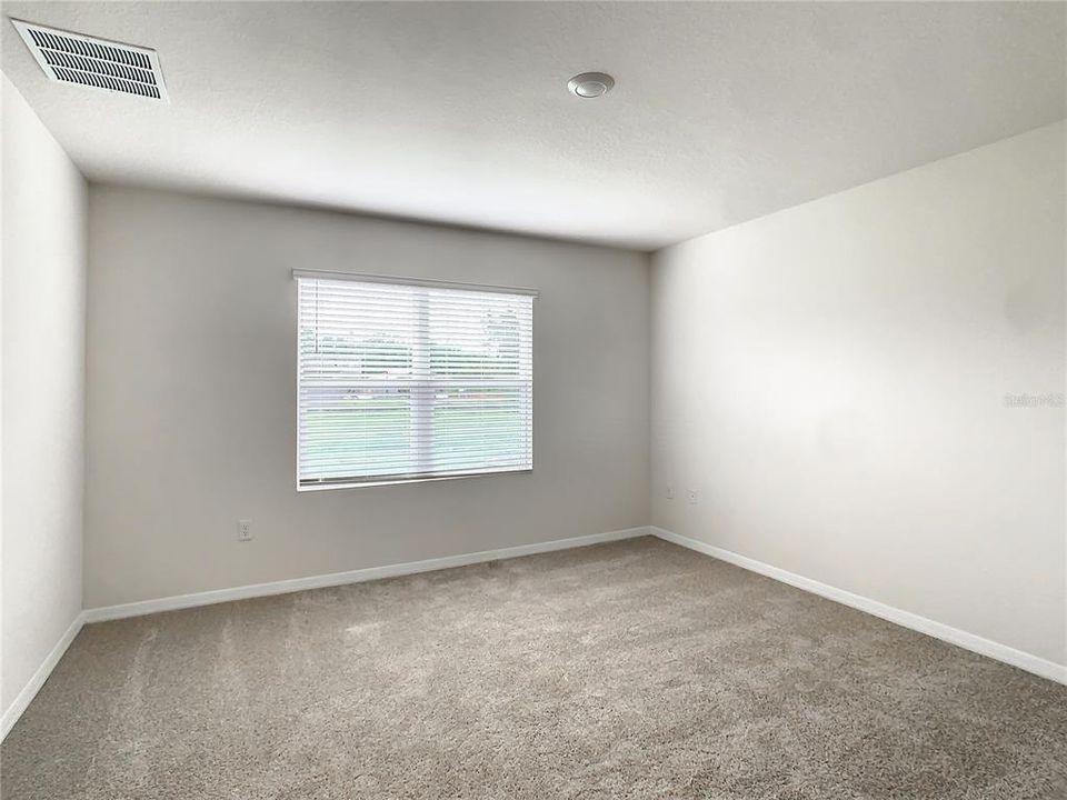 For Rent: $2,095 (3 beds, 2 baths, 1516 Square Feet)