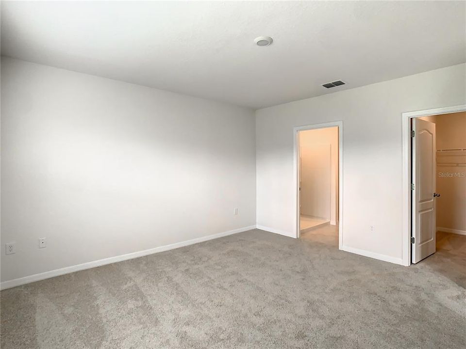 For Rent: $2,095 (3 beds, 2 baths, 1516 Square Feet)