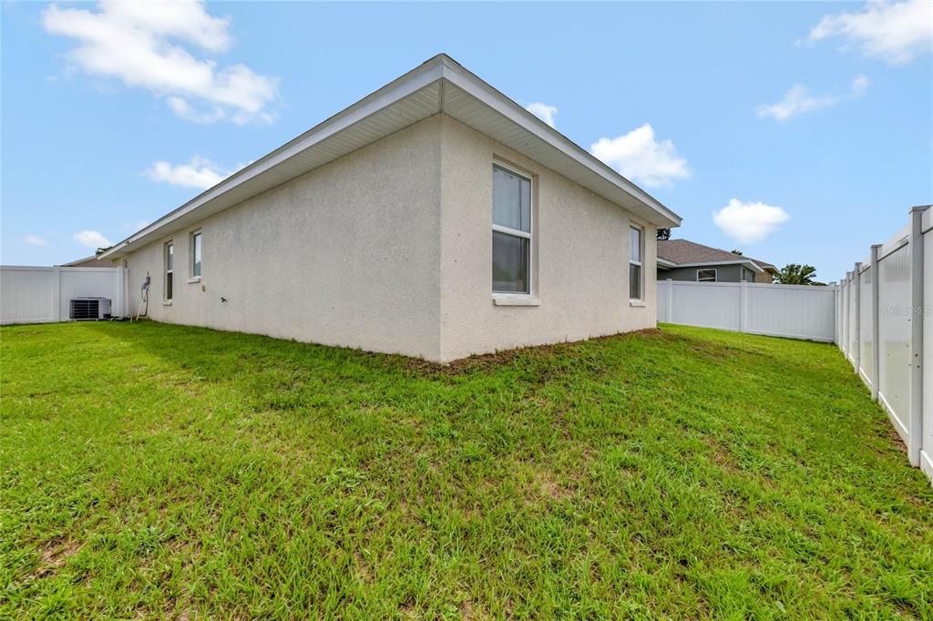 For Sale: $385,000 (3 beds, 2 baths, 1950 Square Feet)