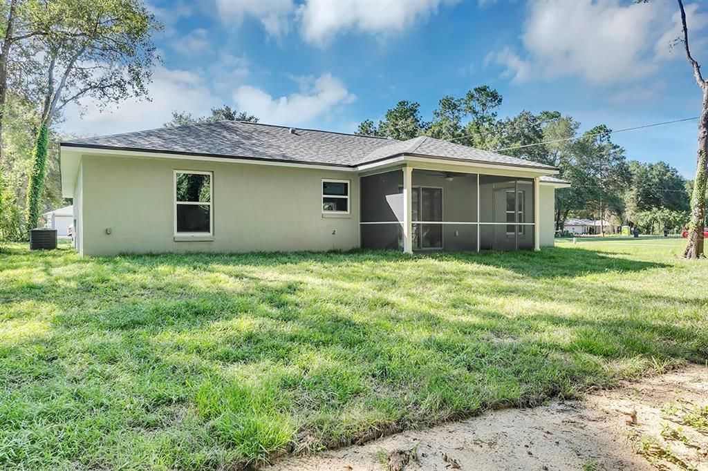 Active With Contract: $274,900 (3 beds, 2 baths, 1453 Square Feet)