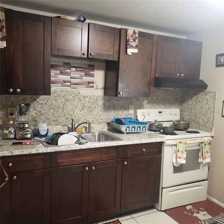 En Venta: $265,000 (3 camas, 1 baños, 714 Pies cuadrados)