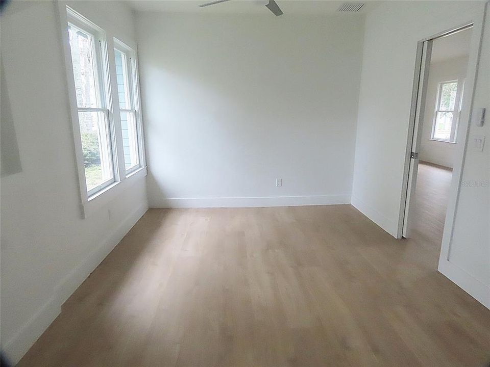 For Rent: $2,300 (2 beds, 2 baths, 1000 Square Feet)