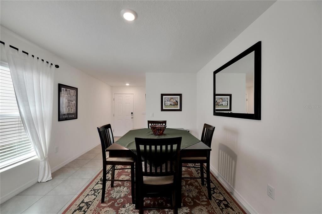 For Sale: $375,000 (3 beds, 2 baths, 1516 Square Feet)