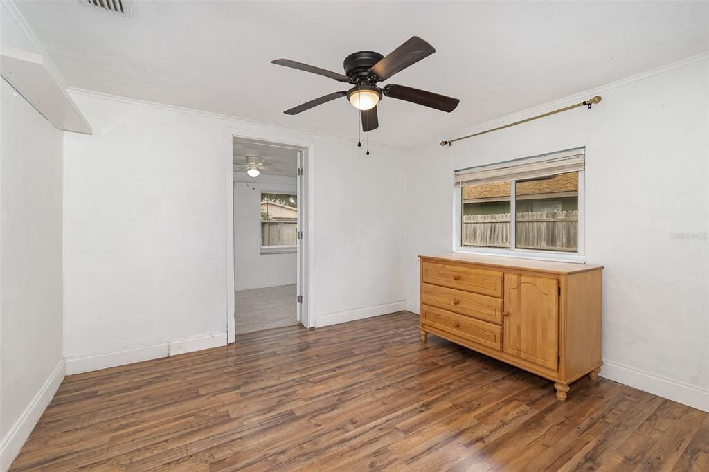 For Sale: $249,900 (2 beds, 2 baths, 1080 Square Feet)