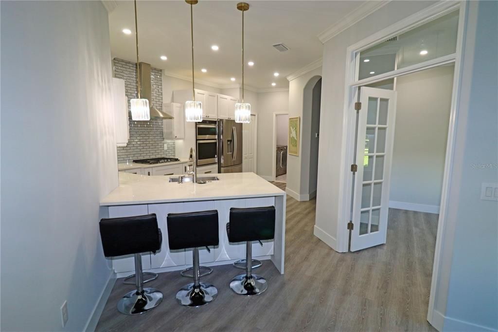 For Sale: $439,900 (2 beds, 2 baths, 1670 Square Feet)