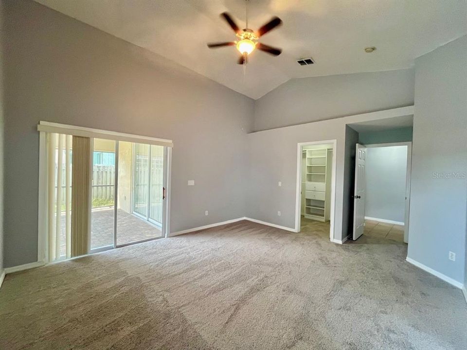 For Rent: $3,095 (4 beds, 2 baths, 2020 Square Feet)