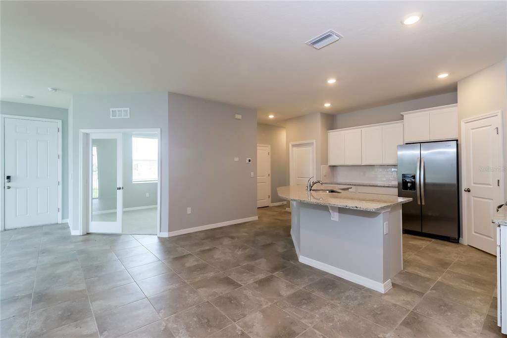 For Rent: $2,249 (3 beds, 2 baths, 1587 Square Feet)