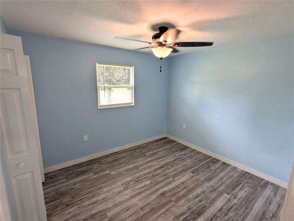 For Sale: $228,000 (3 beds, 1 baths, 912 Square Feet)