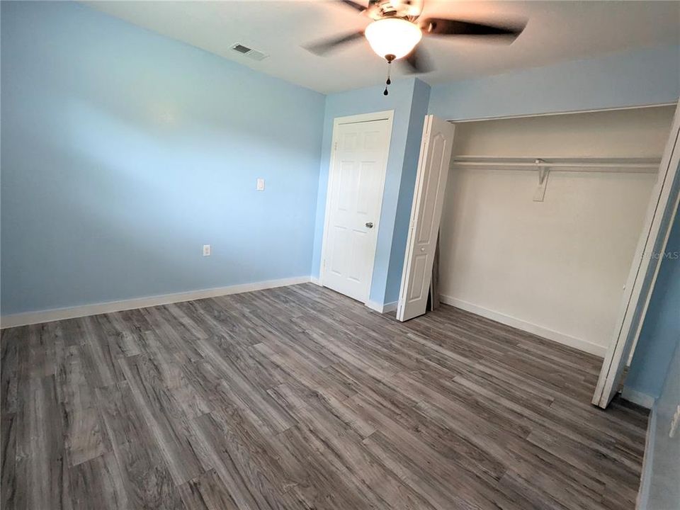 For Sale: $228,000 (3 beds, 1 baths, 912 Square Feet)