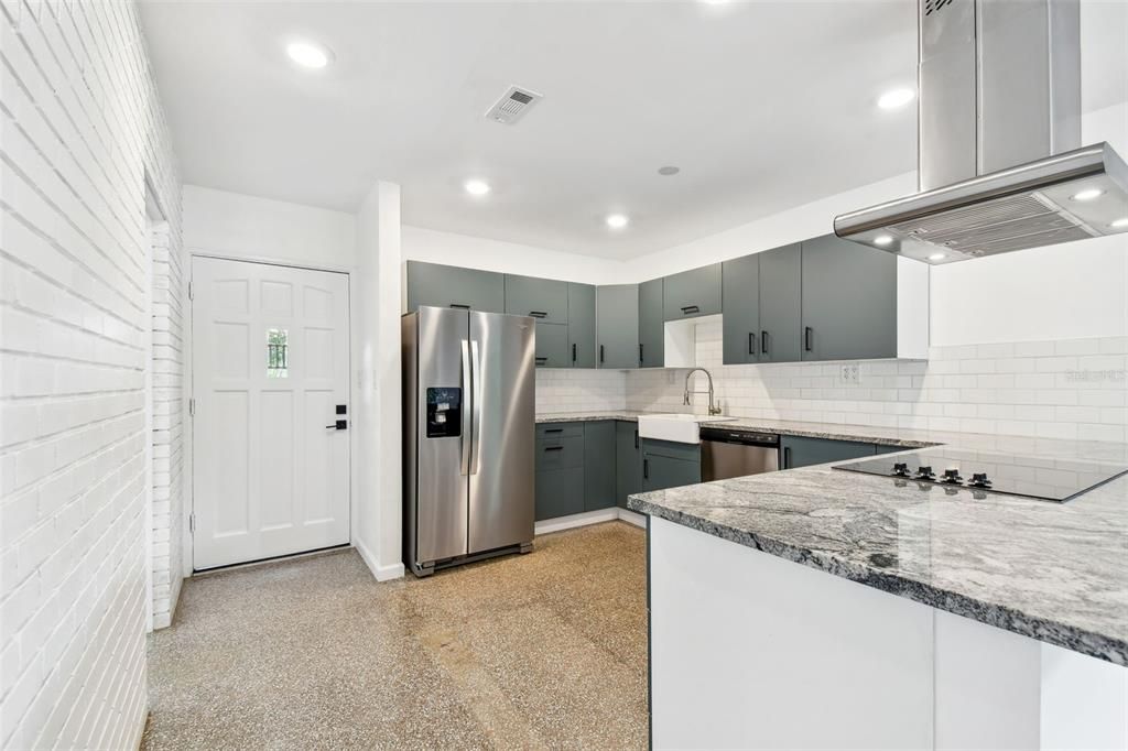 For Sale: $448,000 (3 beds, 2 baths, 1479 Square Feet)