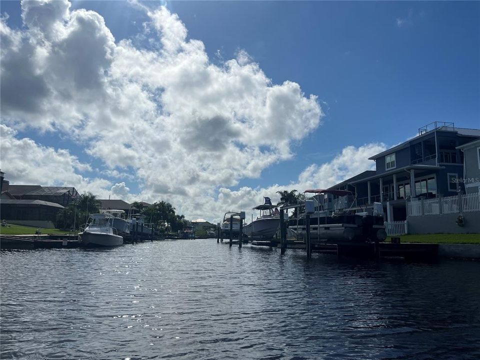 For Sale: $1,135,000 (3 beds, 3 baths, 3052 Square Feet)