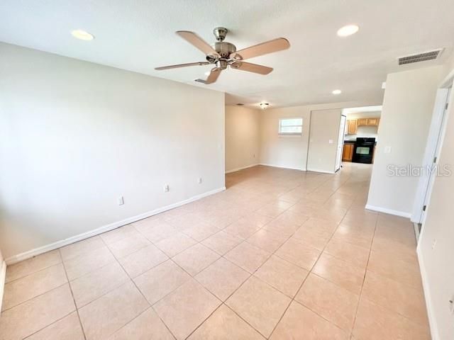 For Rent: $2,095 (4 beds, 2 baths, 1468 Square Feet)