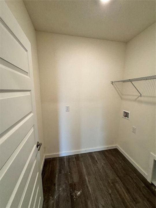 For Rent: $2,600 (3 beds, 2 baths, 1672 Square Feet)