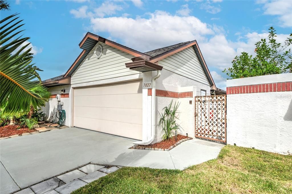 FRONT GATE TO HOME