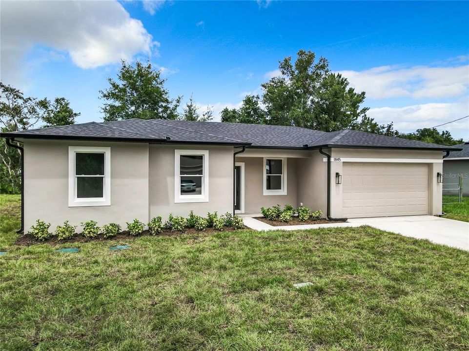 For Sale: $349,900 (3 beds, 2 baths, 1547 Square Feet)