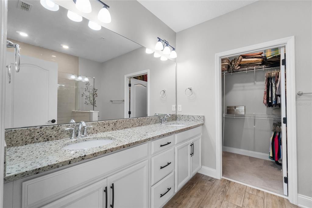 Active With Contract: $489,000 (3 beds, 2 baths, 1688 Square Feet)