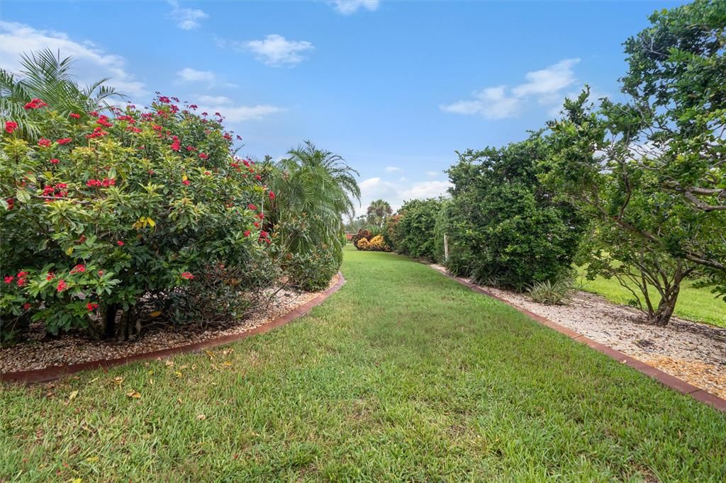 For Sale: $649,000 (3 beds, 2 baths, 2206 Square Feet)