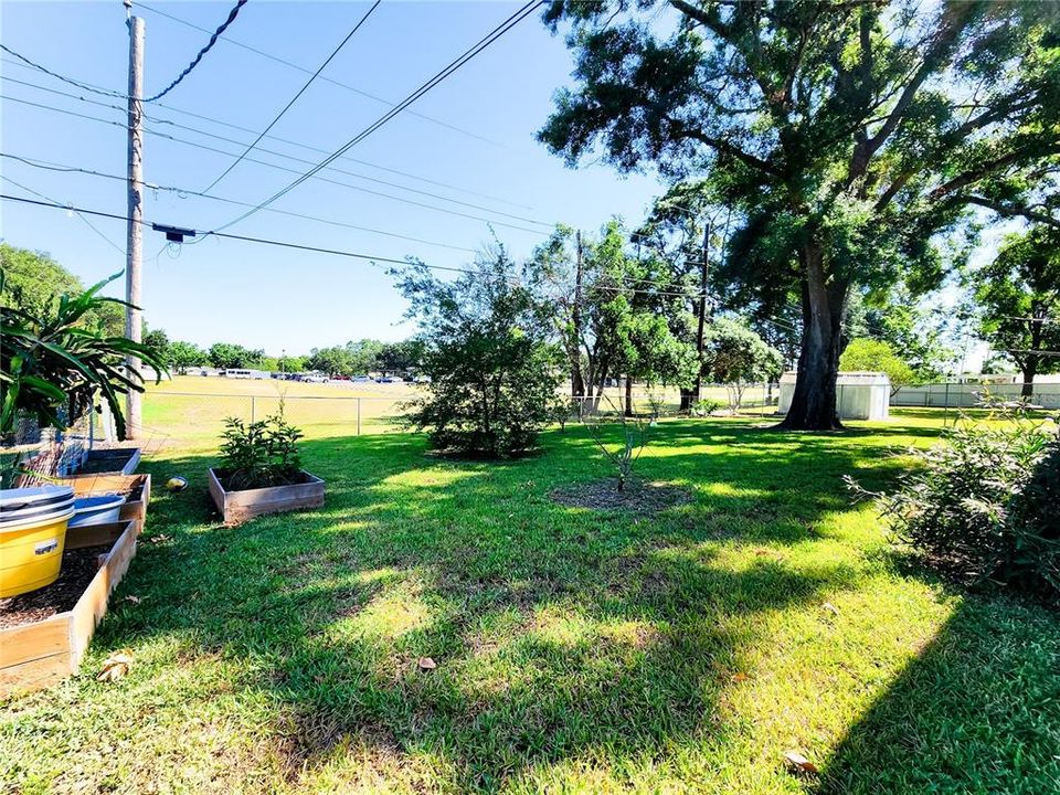 For Sale: $329,000 (3 beds, 2 baths, 1698 Square Feet)