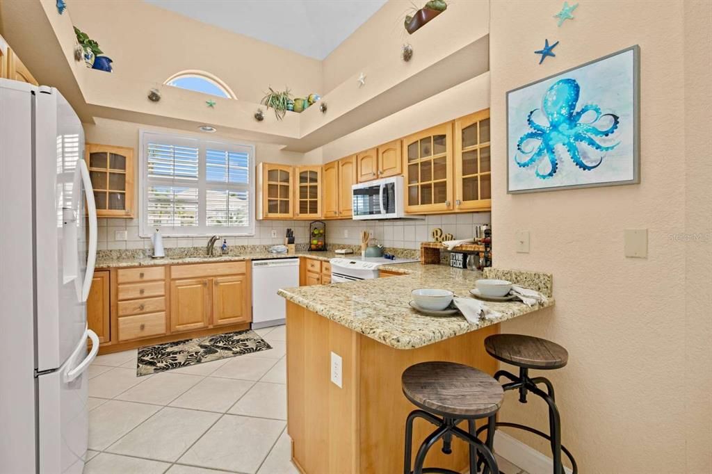 For Sale: $499,500 (2 beds, 2 baths, 1877 Square Feet)