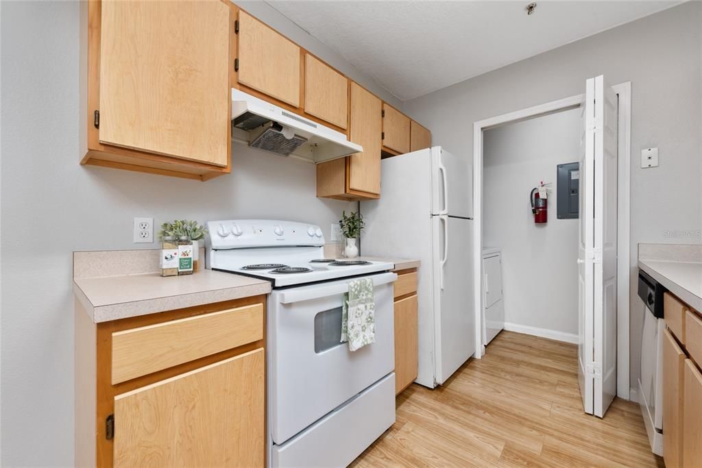 For Rent: $1,995 (2 beds, 2 baths, 1088 Square Feet)