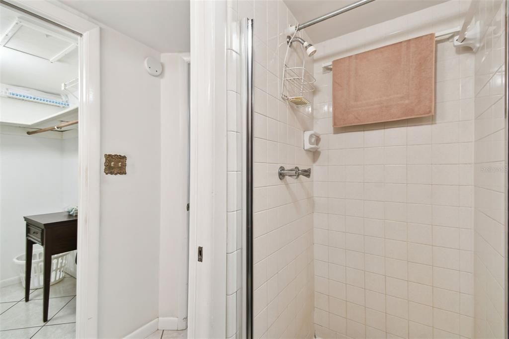 For Sale: $264,900 (2 beds, 2 baths, 1091 Square Feet)