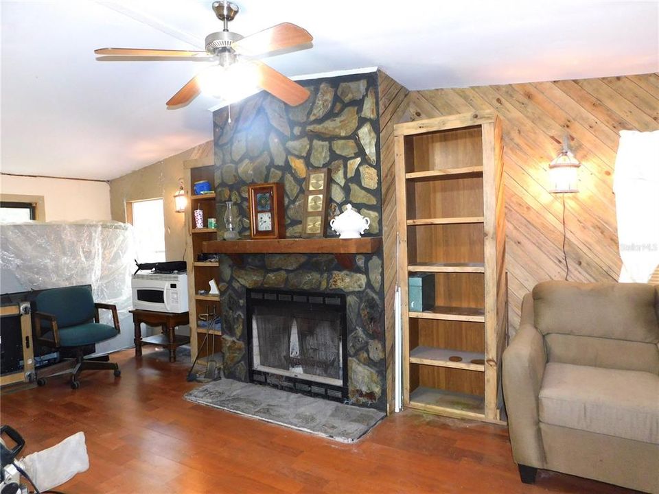 For Sale: $124,900 (3 beds, 2 baths, 1788 Square Feet)