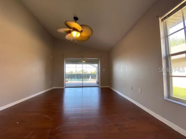 For Rent: $2,600 (3 beds, 2 baths, 1816 Square Feet)