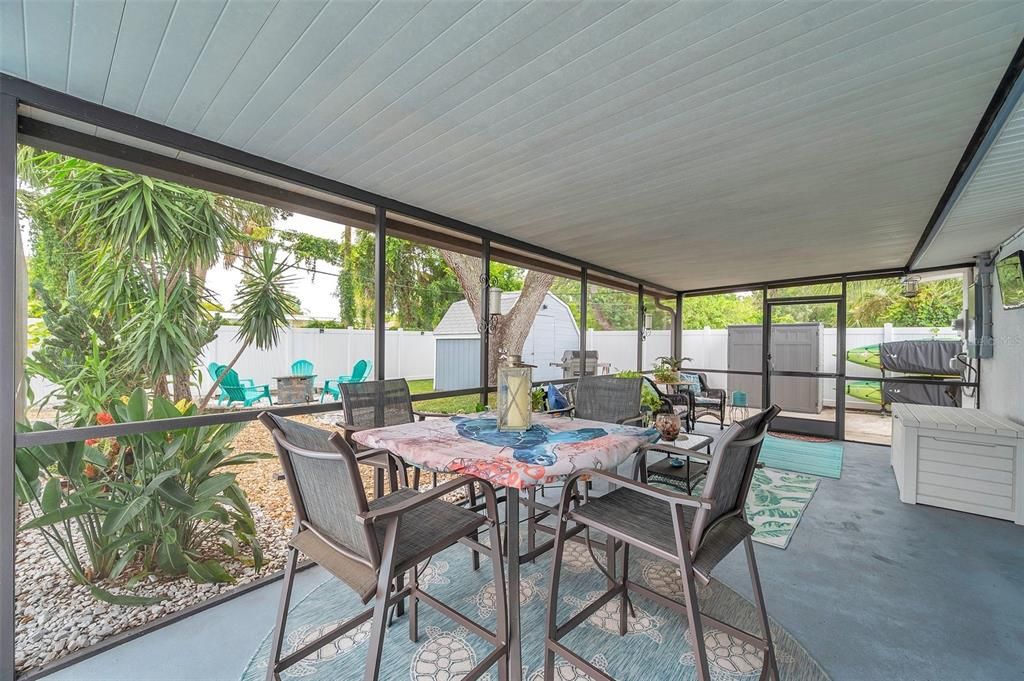 Active With Contract: $475,000 (3 beds, 2 baths, 1492 Square Feet)