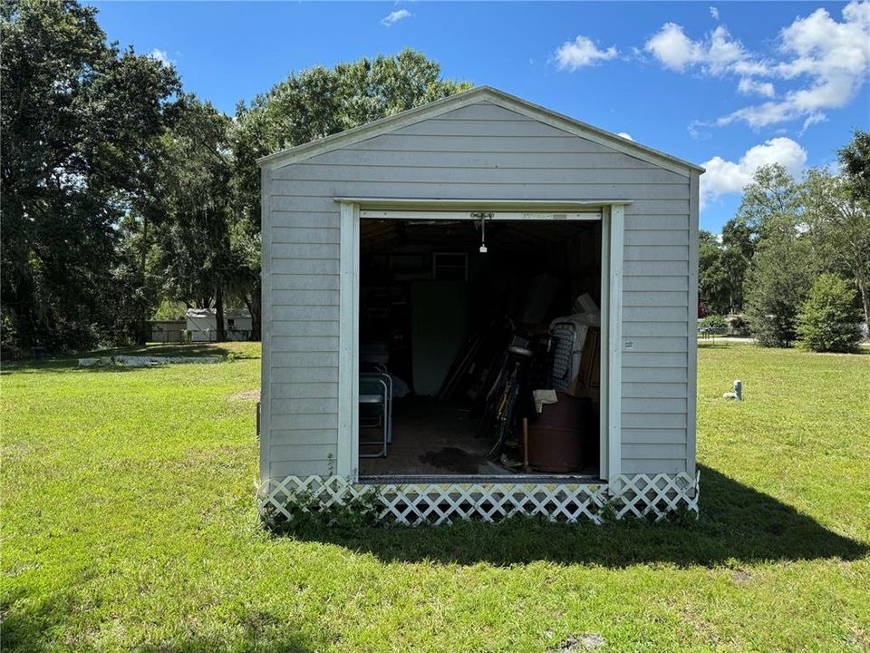 For Sale: $319,000 (3 beds, 2 baths, 1531 Square Feet)