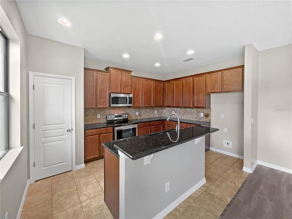 For Sale: $361,000 (4 beds, 2 baths, 1889 Square Feet)