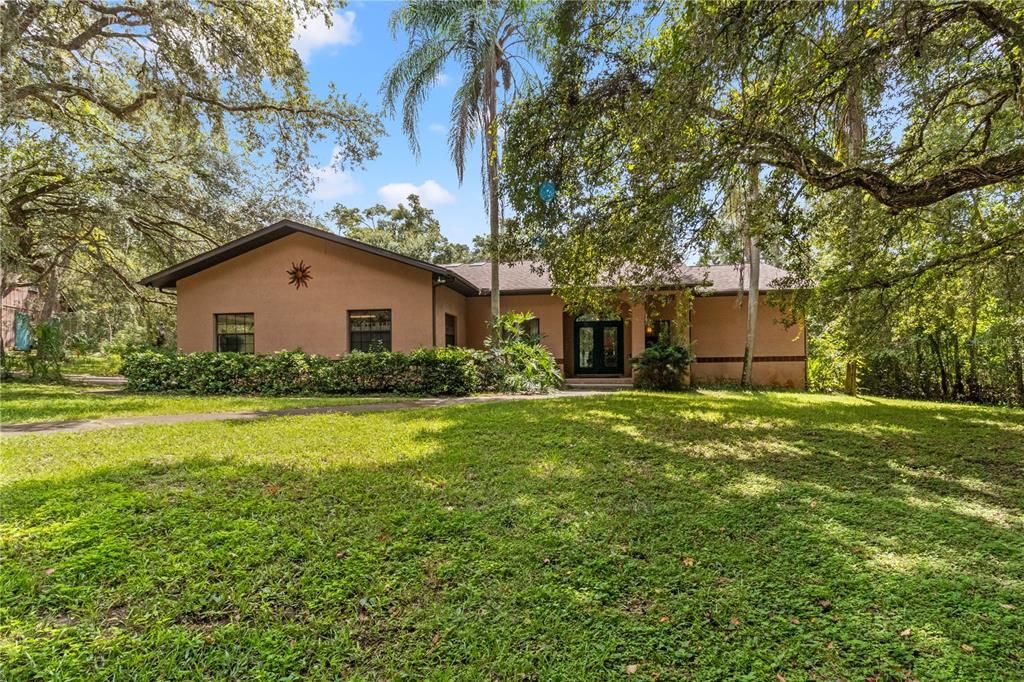 For Sale: $672,900 (3 beds, 2 baths, 2302 Square Feet)