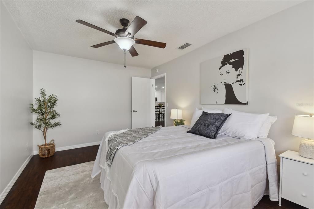 Active With Contract: $469,000 (4 beds, 2 baths, 1914 Square Feet)