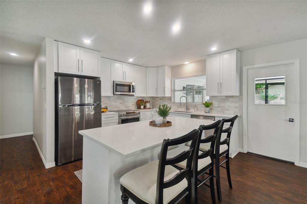 Active With Contract: $469,000 (4 beds, 2 baths, 1914 Square Feet)