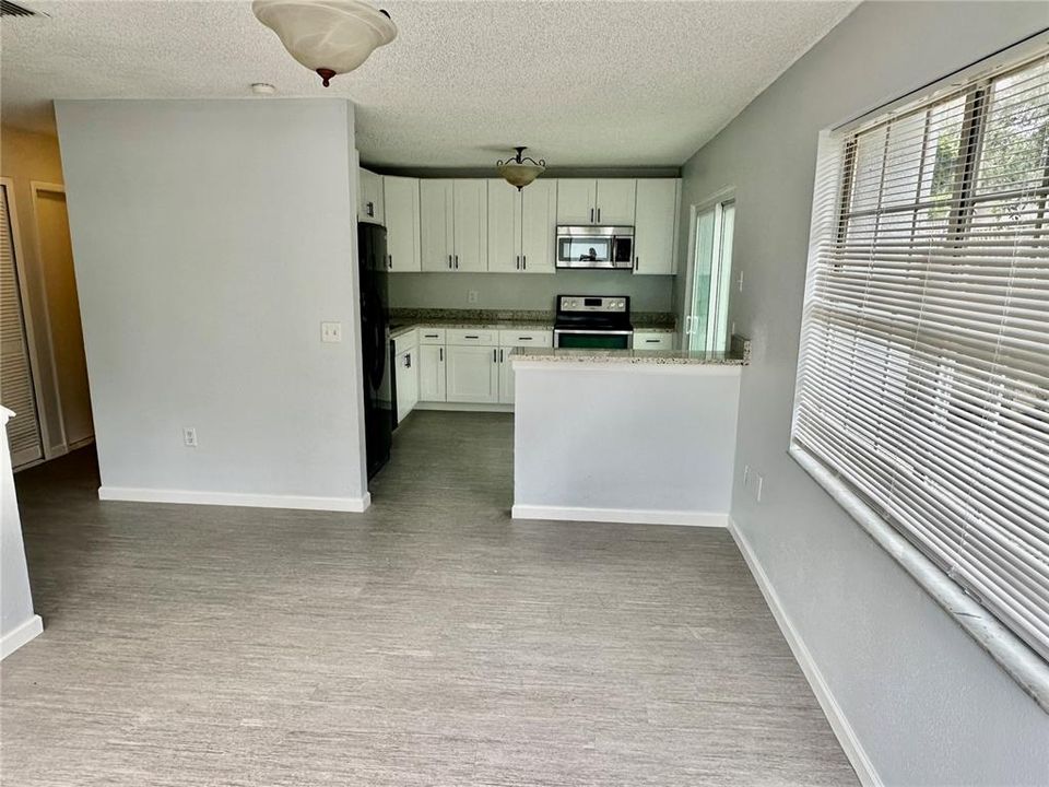 For Rent: $2,450 (3 beds, 2 baths, 1455 Square Feet)